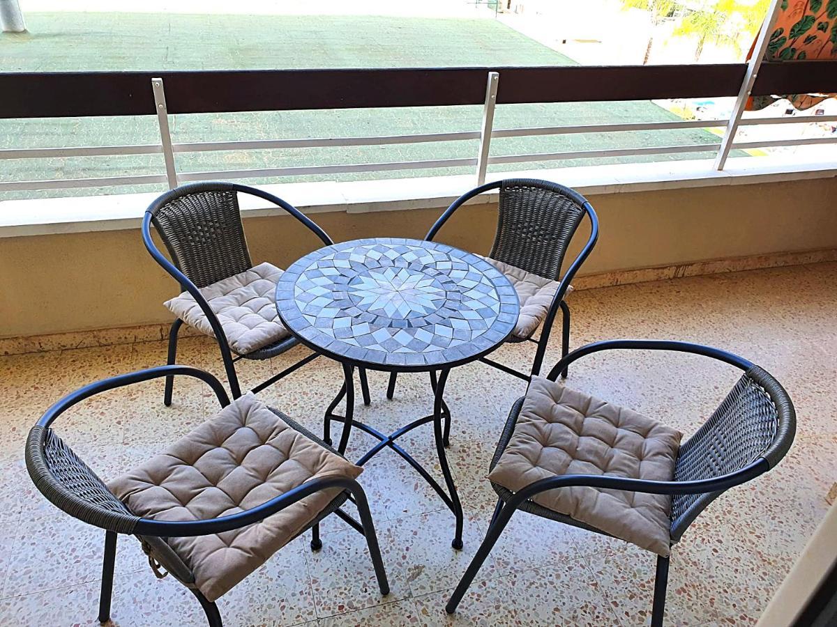 Beautiful 2 Bedroom In Parque Loix 3 Minutes Walk To The Beach ベニドルム エクステリア 写真