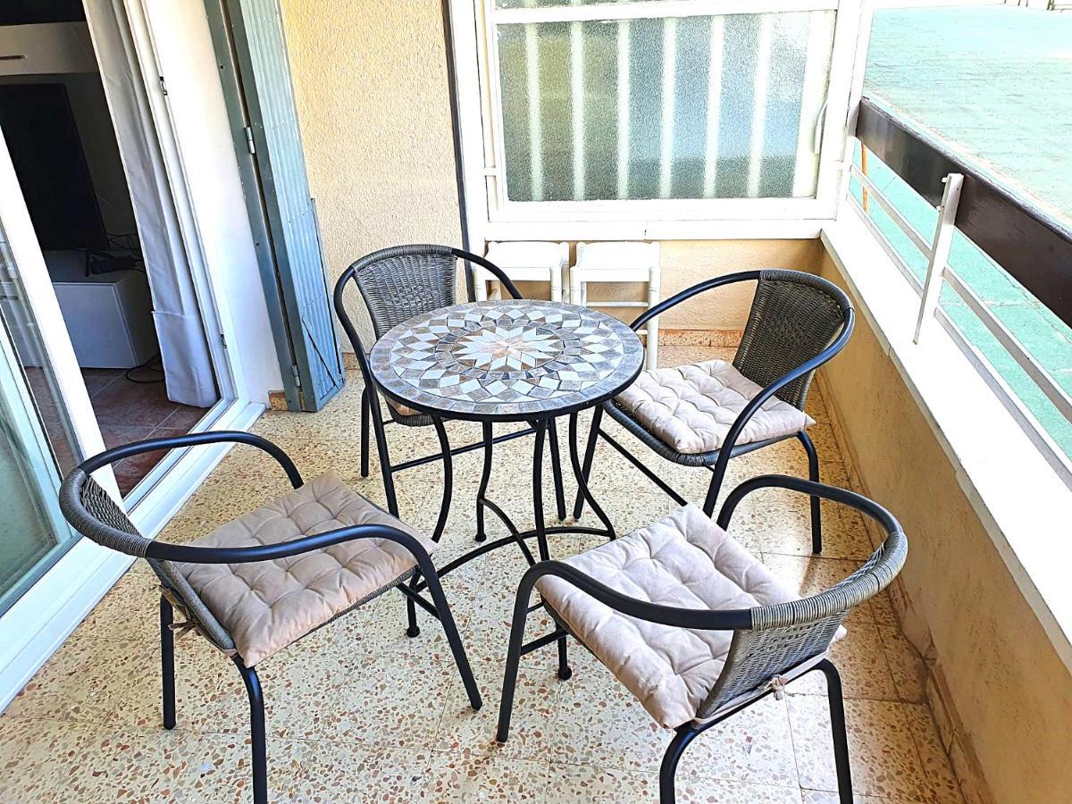 Beautiful 2 Bedroom In Parque Loix 3 Minutes Walk To The Beach ベニドルム エクステリア 写真